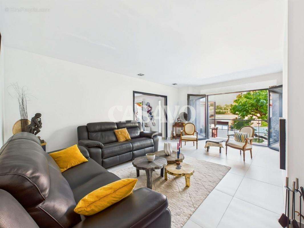 Maison à CHAMPIGNY-SUR-MARNE