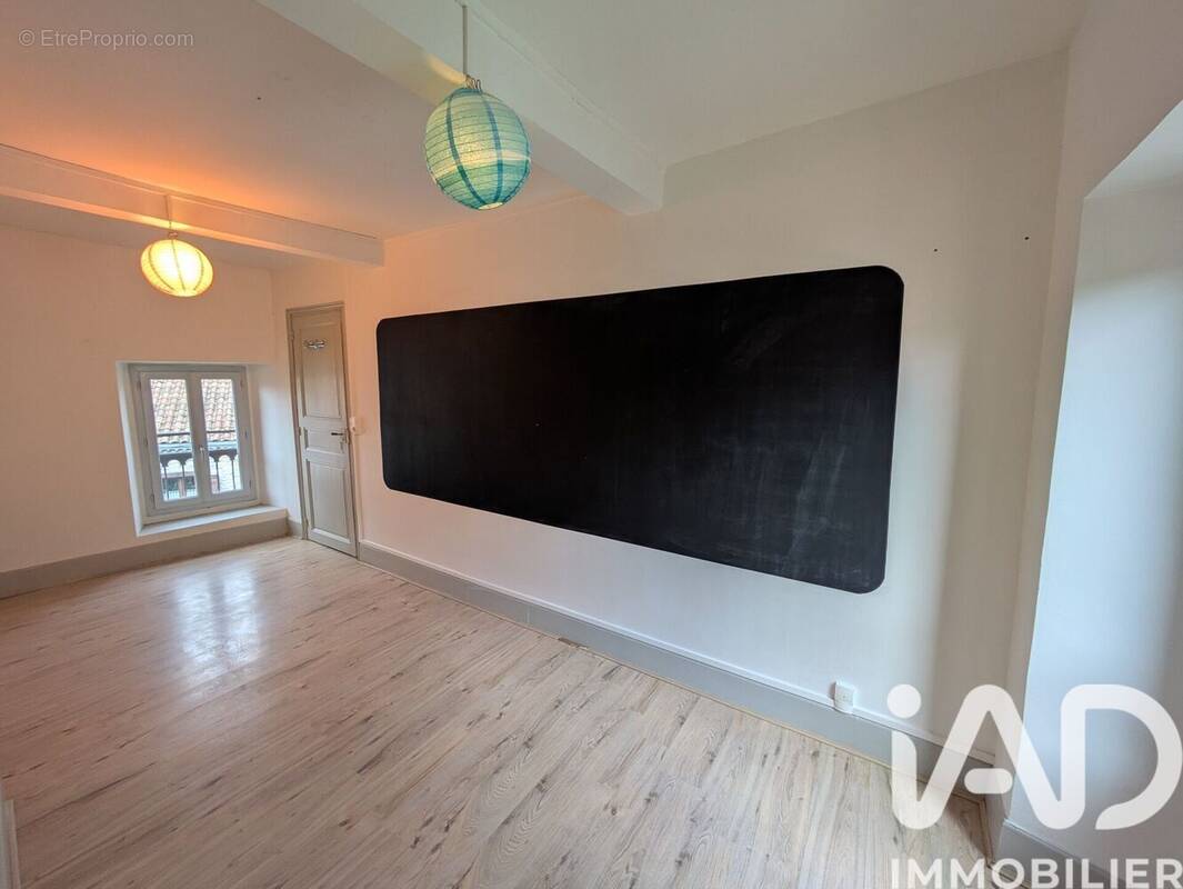 Photo 1 - Maison à OUST