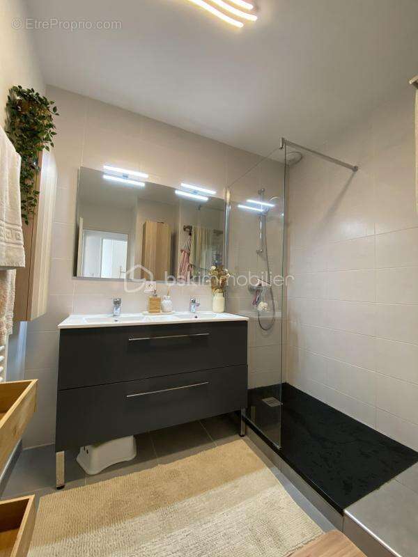 Appartement à BALAN
