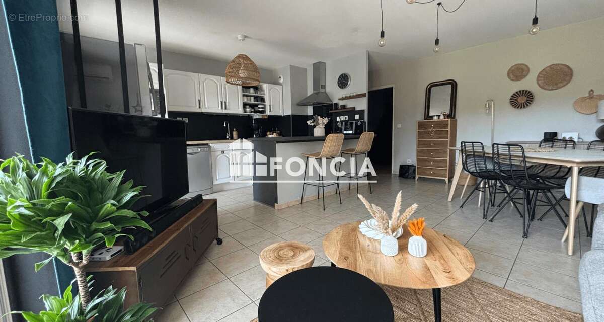 Appartement à HYERES