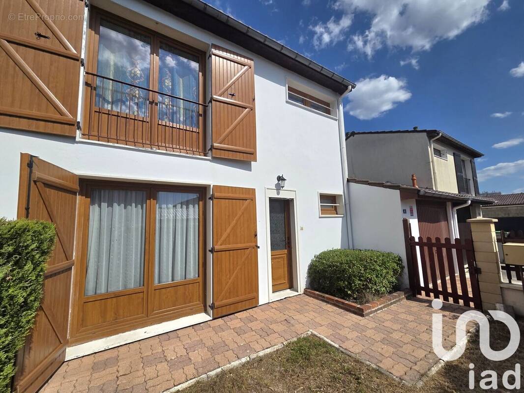 Photo 1 - Maison à LA CHAPELLE-SAINT-LUC