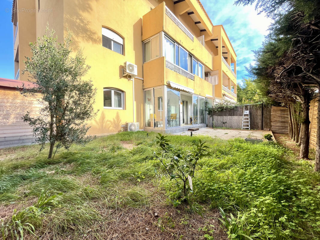 Appartement à FREJUS