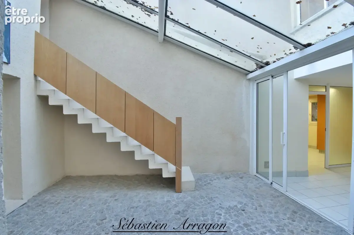 Maison de maître du XIXᵉ siècle à Villeneuve-sur-Lot – 460 m² – Parc de 8 300 m² – Piscine – Centre-ville à pied - photo 18
