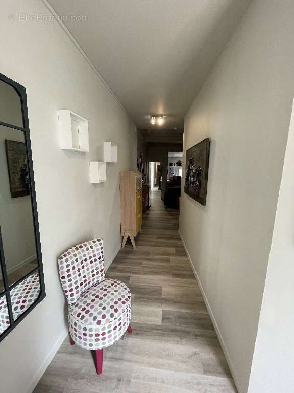 Appartement à MOULINS-ENGILBERT