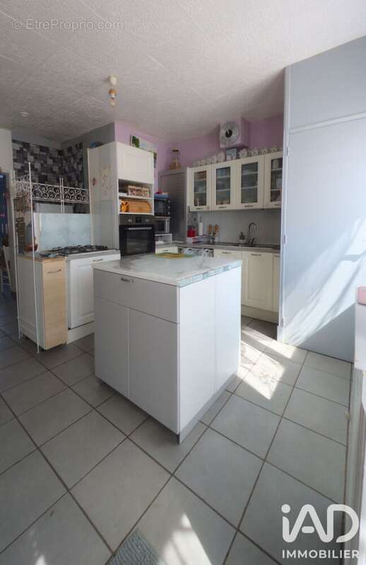 Maison 78 m² à Chateauneuf-Sur-Isere  - photo 4