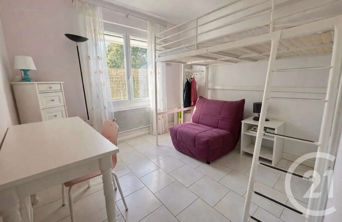 Appartement à SIX-FOURS-LES-PLAGES