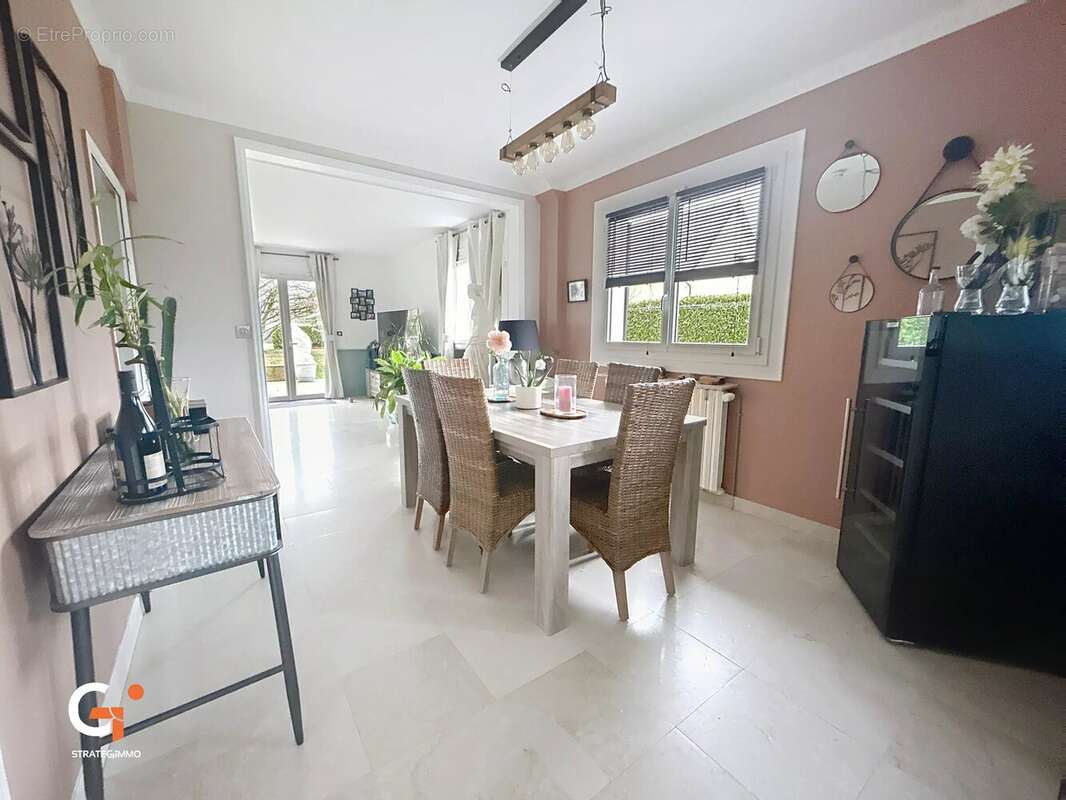 Maison à SAINT-PIERRE-DES-FLEURS