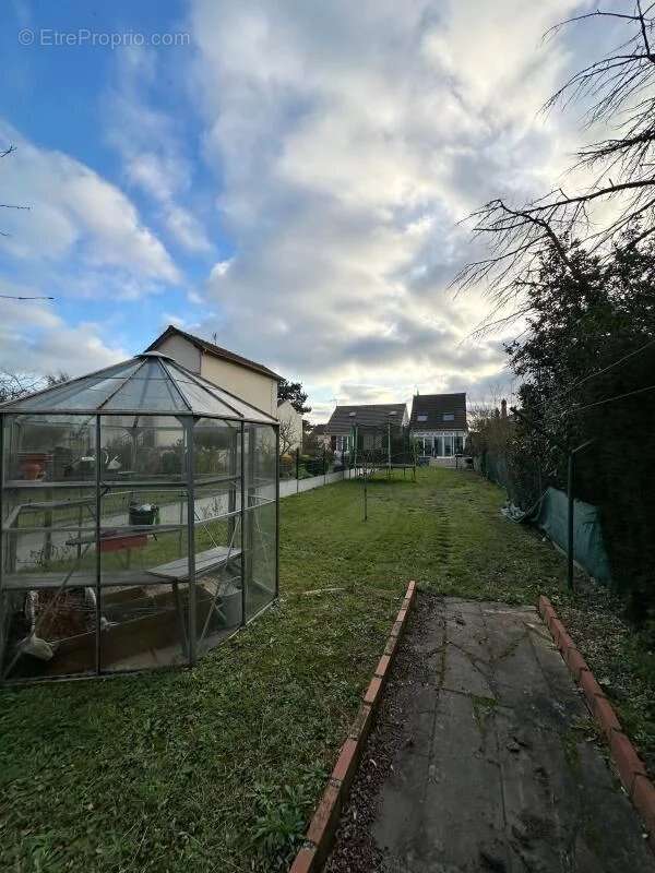 Maison à MONTIGNY-LES-CORMEILLES