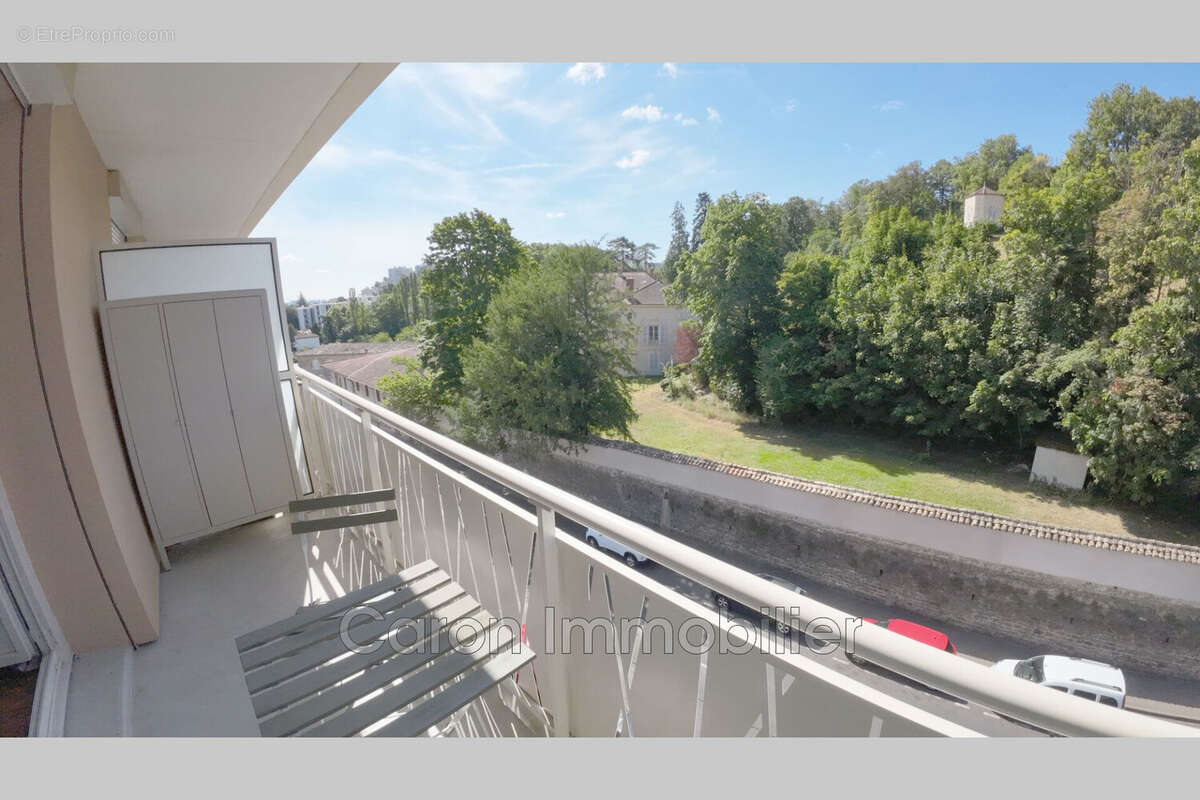 Appartement à OULLINS