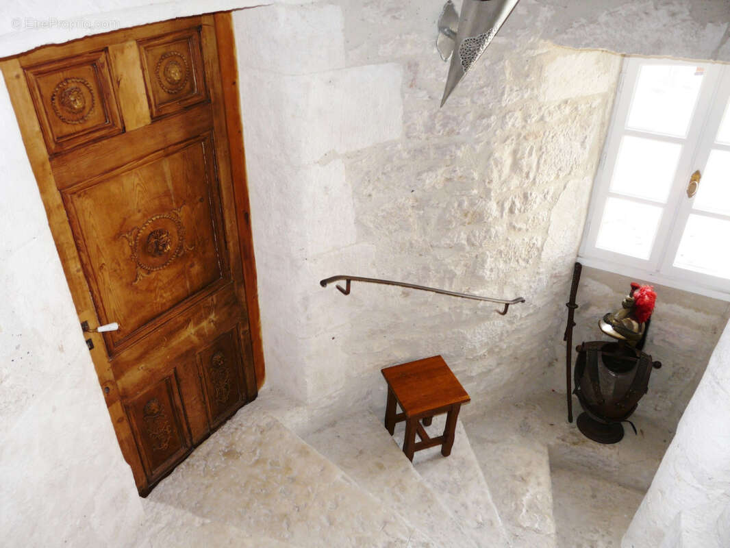 Maison à CASTELNAU-MONTRATIER