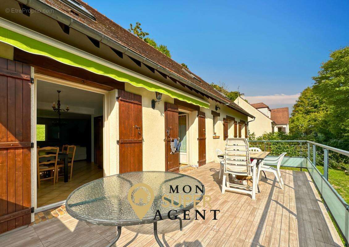 Maison à LE MEE-SUR-SEINE