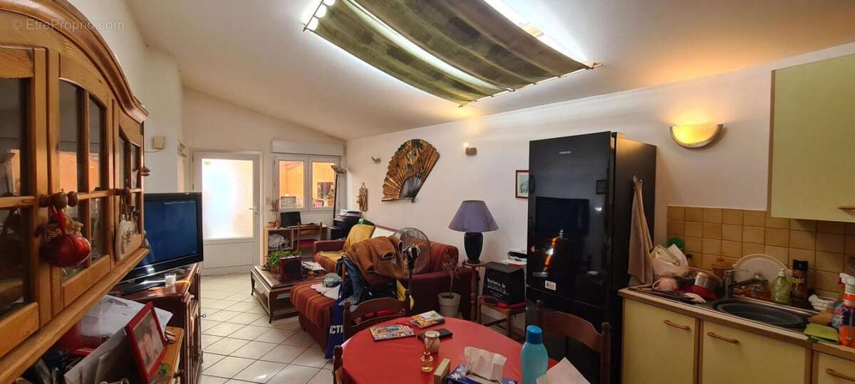 Maison Gorges Centre 8 P . 4 Chs . 174.34 M² . T 575 M² . Garage . Cave . Balcon - photo 16