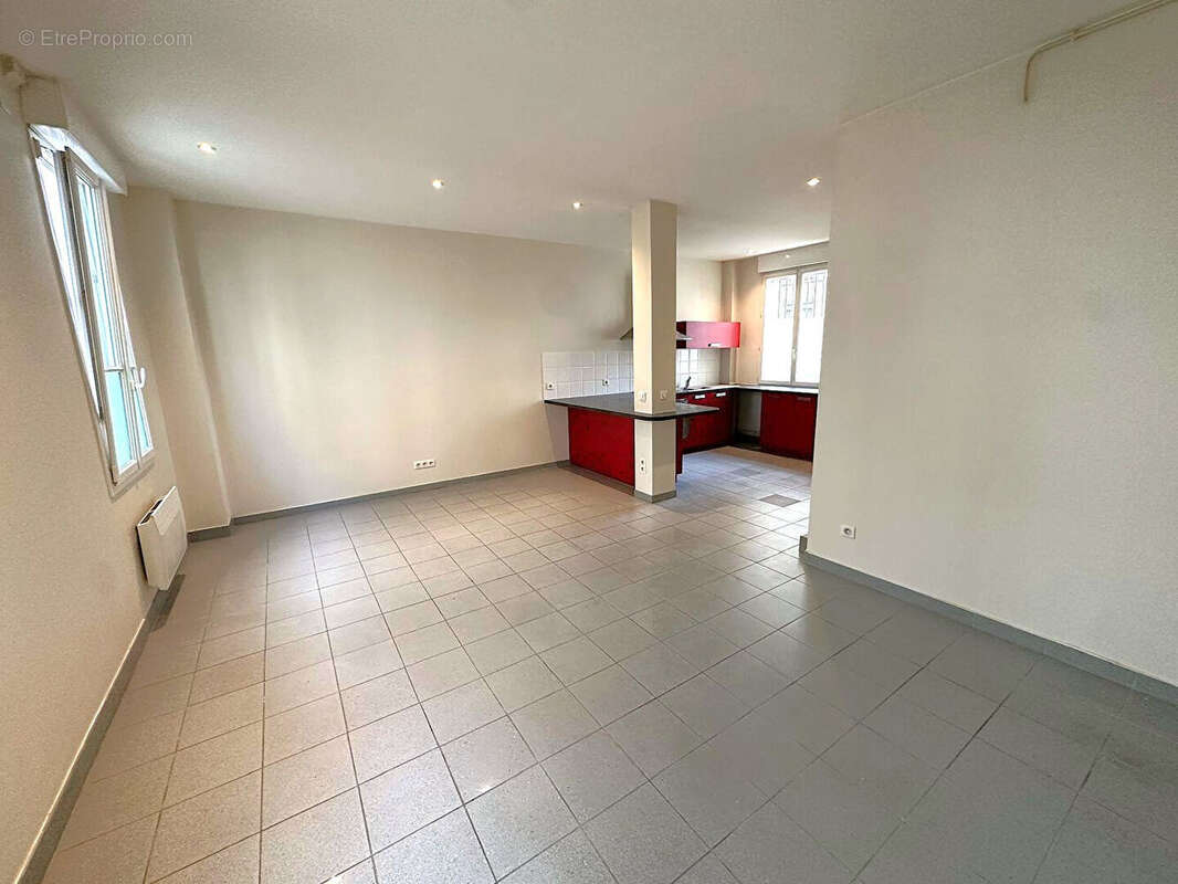 Appartement à PARIS-14E