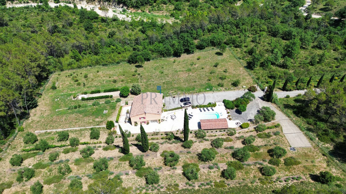 Maison à LORGUES