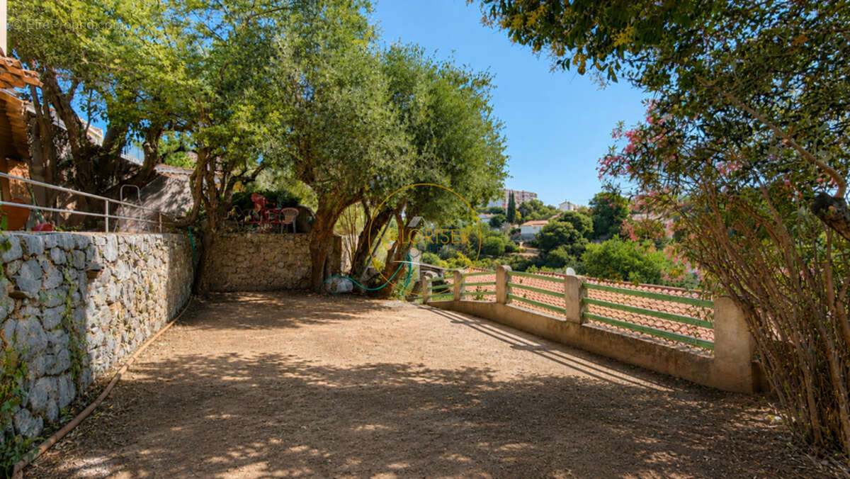 Maison à GRASSE