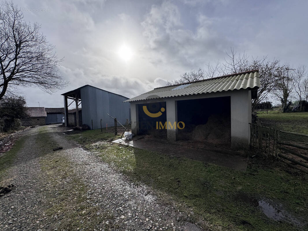 Maison à NEUVY-BOUIN