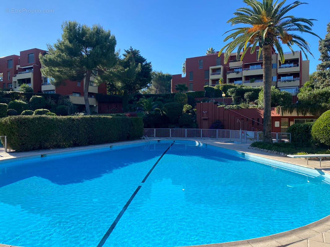 Appartement à VILLENEUVE-LOUBET