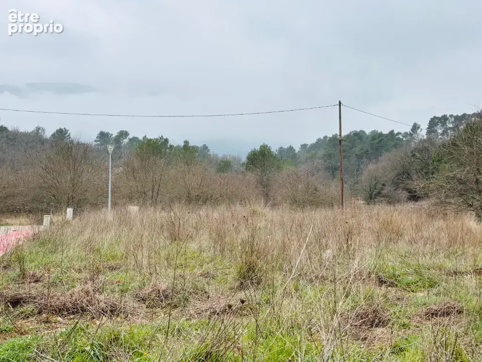 Terrain 2 065 m² à vendre à Meounes-Les-Montrieux (83136) - photo 2