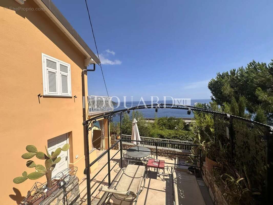 Maison à ROQUEBRUNE-CAP-MARTIN