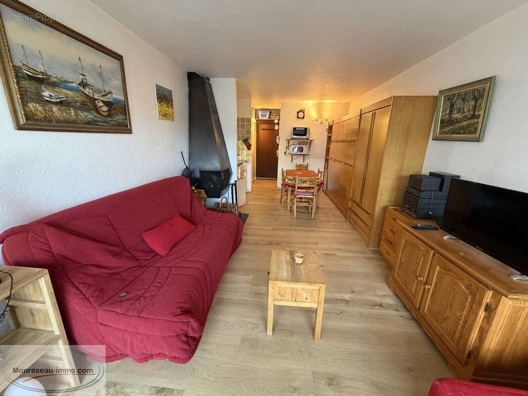 Appartement à GREOLIERES
