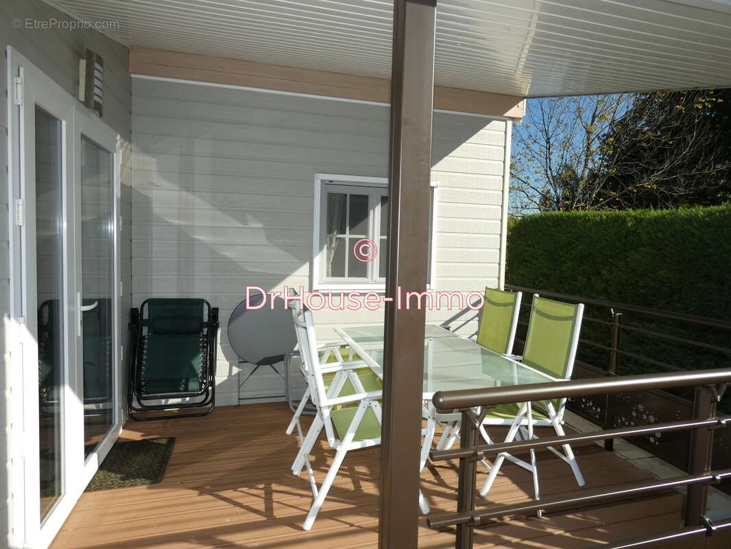 Maison à SAINTE-GEMME