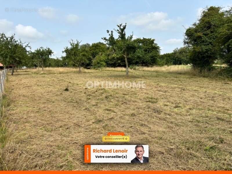 Terrain à BERNAY