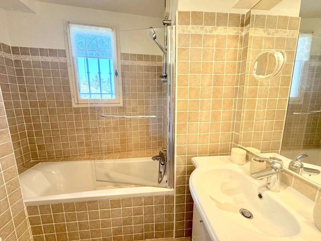 Appartement à GRIMAUD