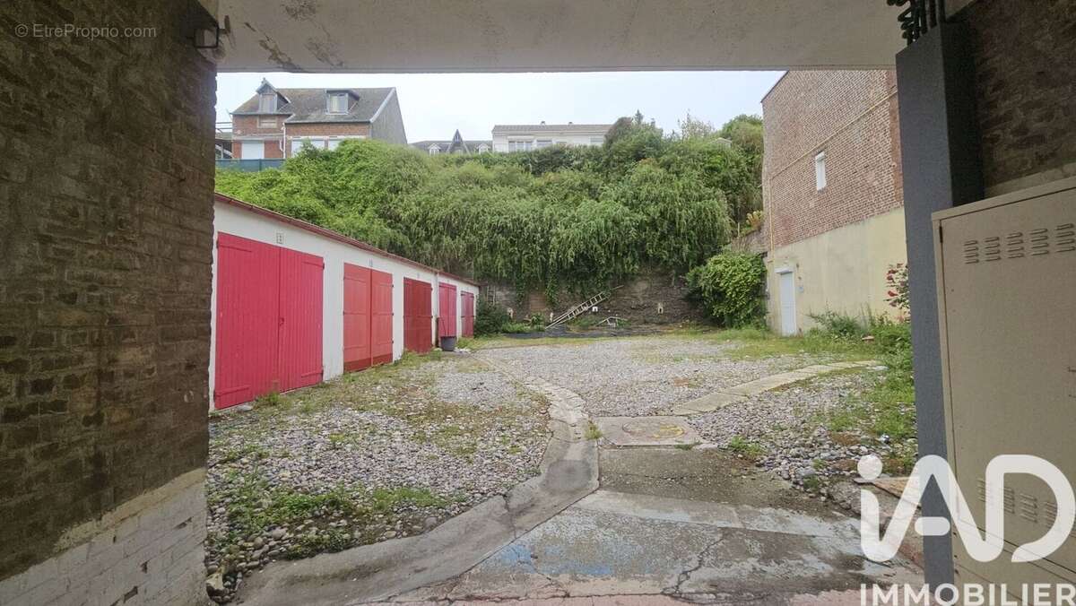 Photo 2 - Parking à AULT