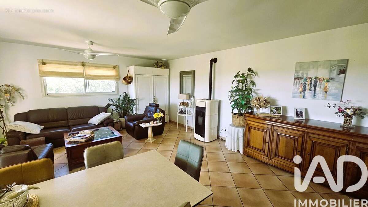 Photo 9 - Maison à SAINT-GENIES-DE-FONTEDIT