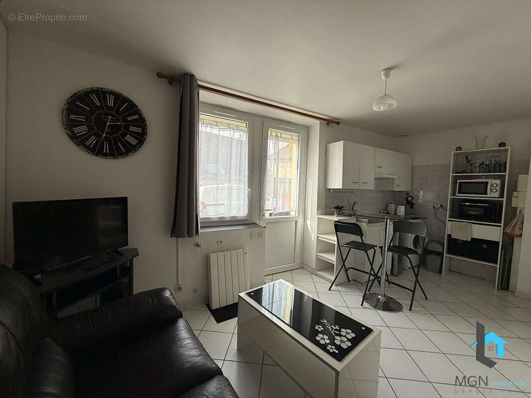 Charmante petite maison individuelle ! Idéal investisseur ou premier achat ! - photo 3