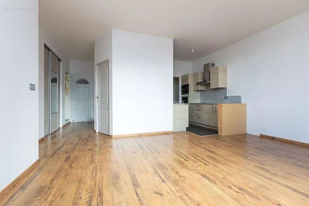 Appartement à SAINT-CLAIR-DE-LA-TOUR