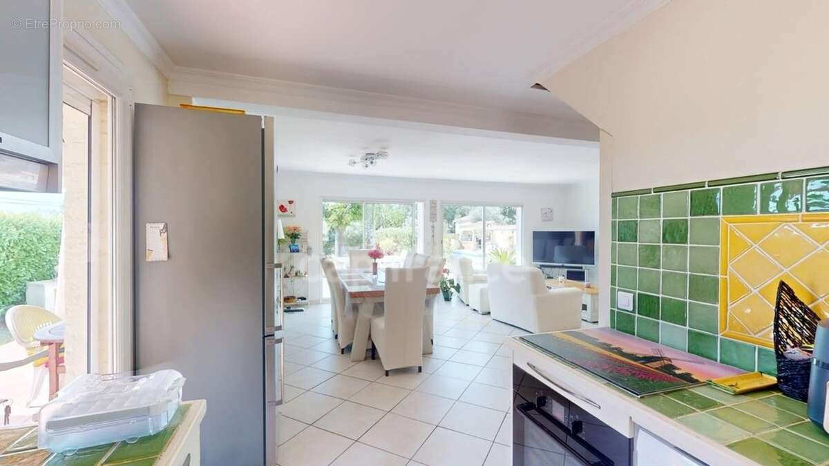 Maison à vendre 5 pièces GAREOULT (83) - photo 32