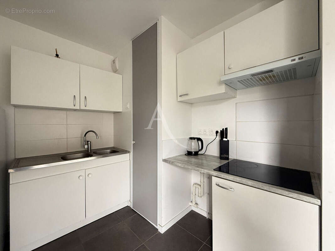 Appartement à SAINT-JEAN-D'ILLAC