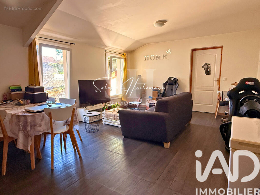 Photo 1 - Appartement à MONTEREAU-FAULT-YONNE