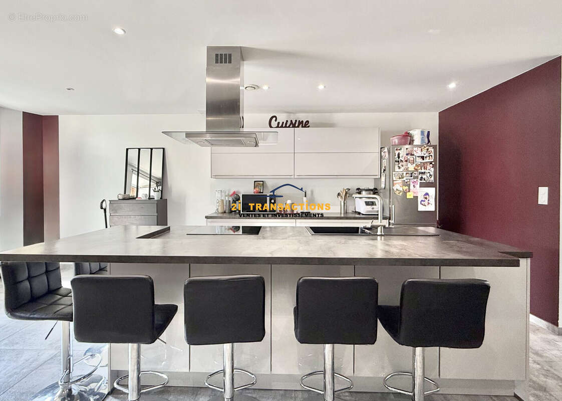 Appartement à CHATEAUNEUF