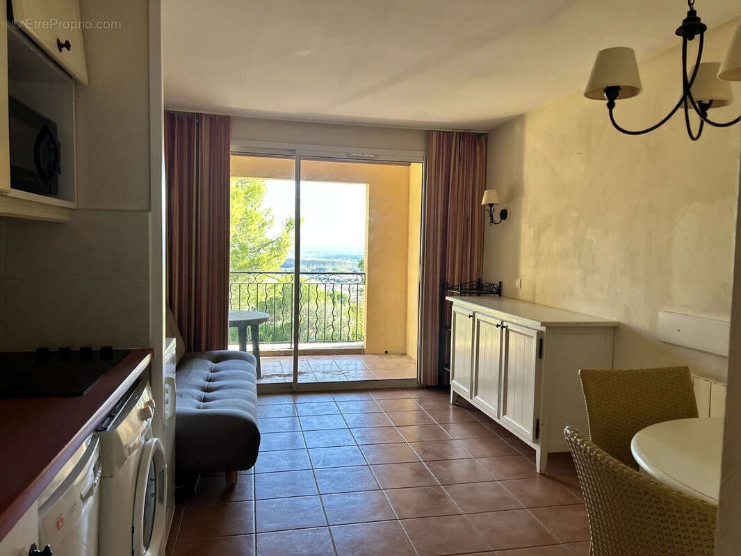 Appartement à MALLEMORT