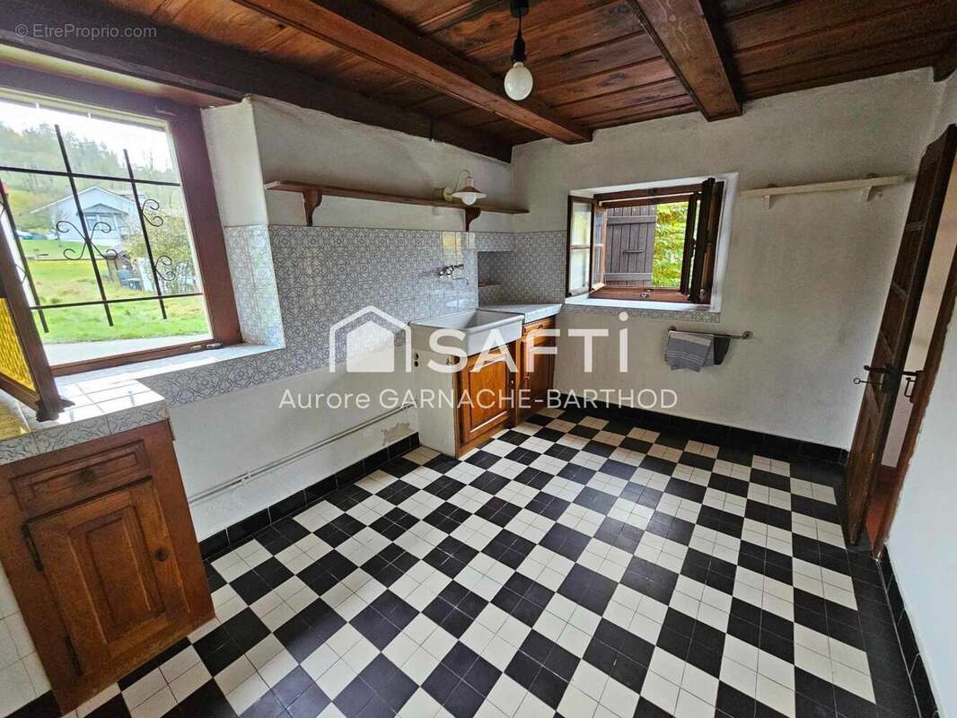 Photo 3 - Maison à LES COMBES