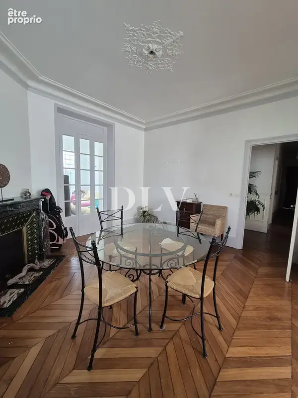 Appartement 5 pièces 119 m² à vendre à Fontainebleau (77300) - photo 2