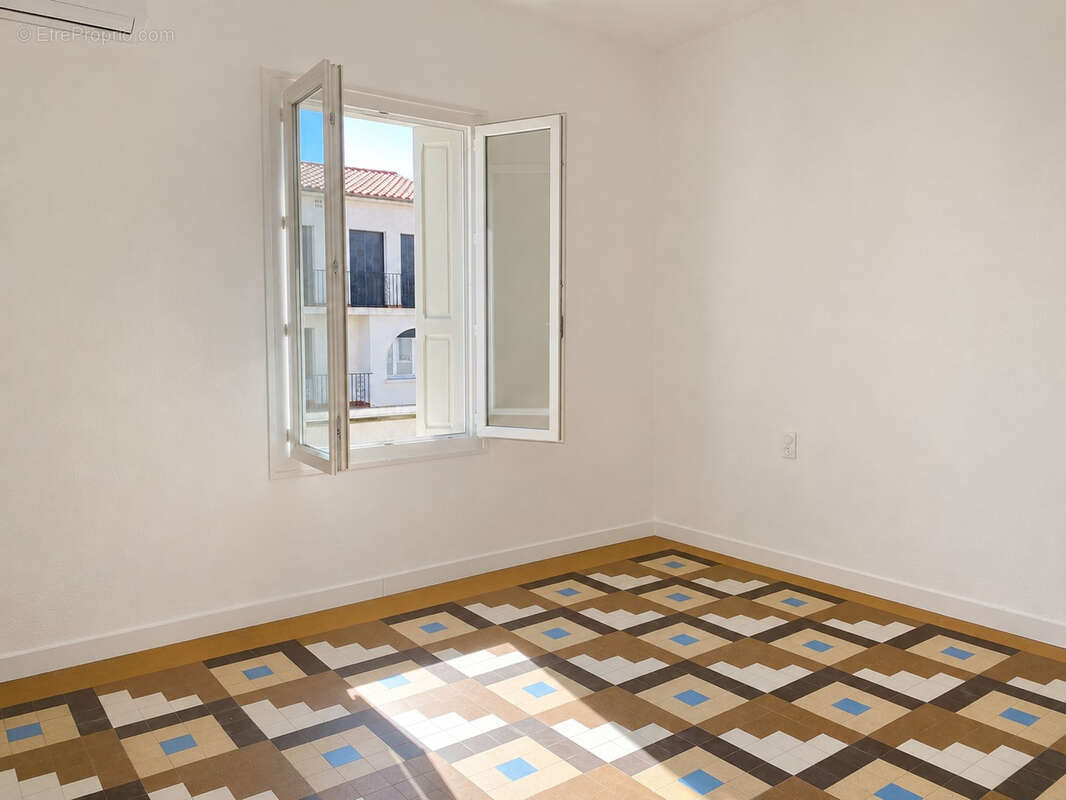 A perpignan, palais des rois de majorque, un appartement t3 de caractere - photo 5