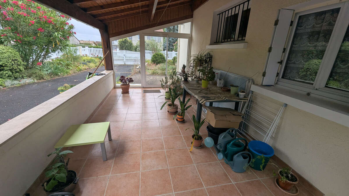 Maison à MAGNE