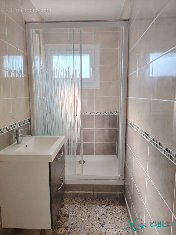 Appartement 50 m² à Carqueiranne  - photo 3