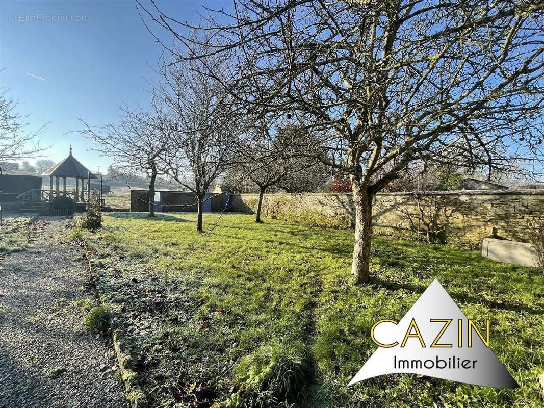 Maison à LE PIN-AU-HARAS