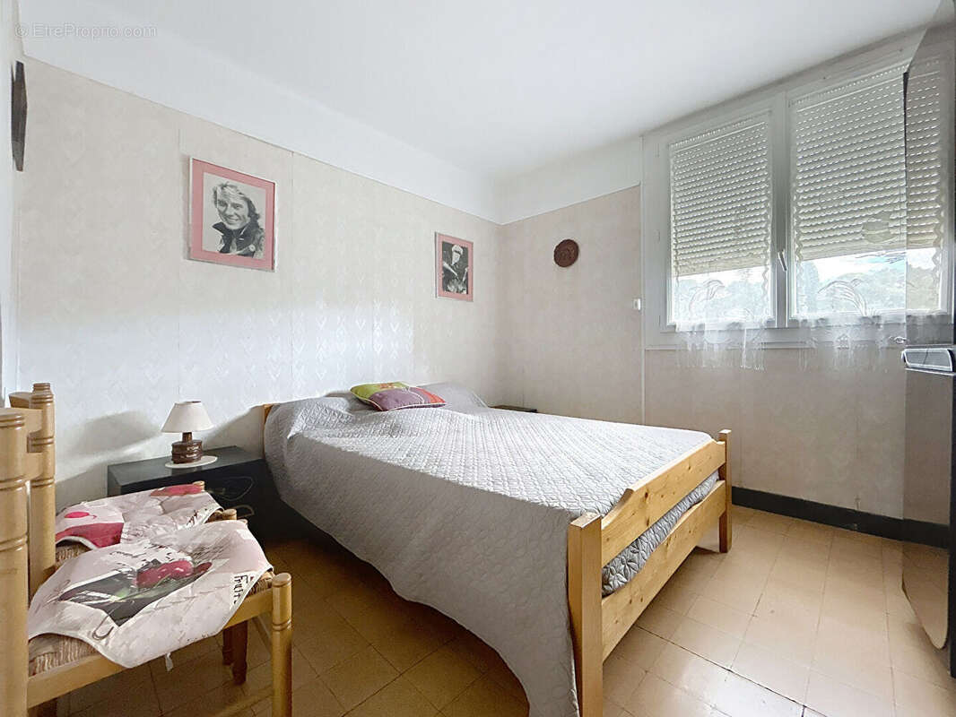NIMES - Appartement 4 pièces  64m2+ Garage - vendu loué - photo 5