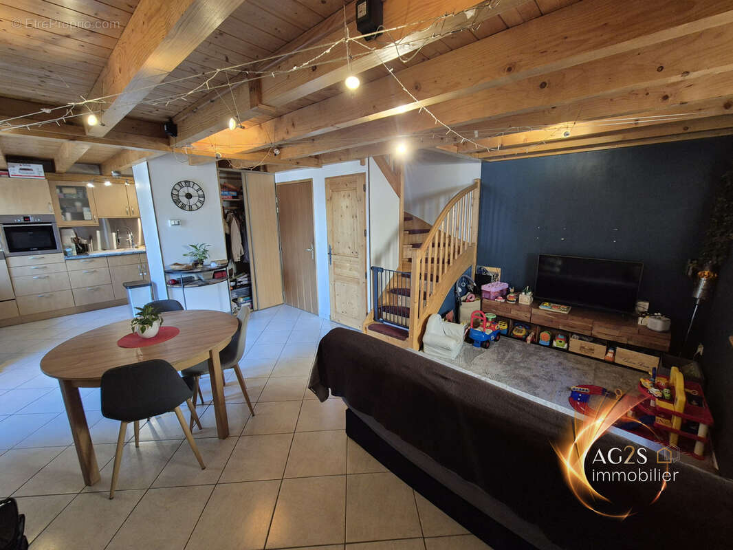 Charmant duplex avec balcon vieux Montmélian - photo 4