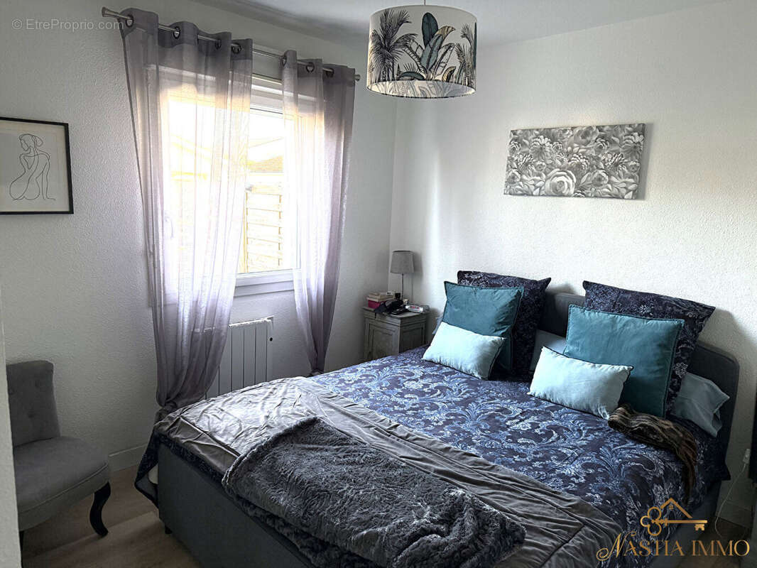Appartement à MONTUSSAN
