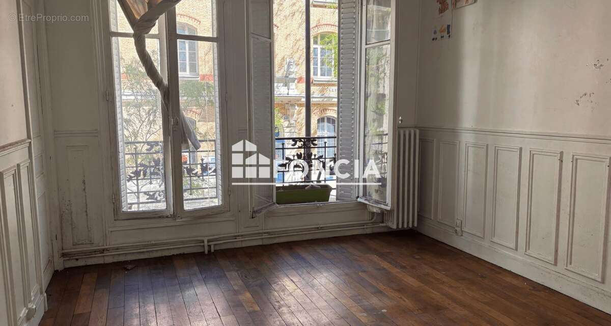 Appartement à PARIS-15E