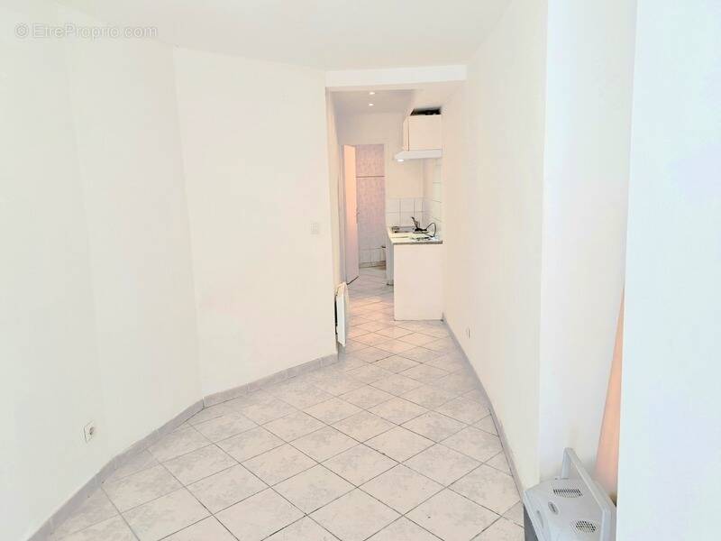 Appartement à TOURVES