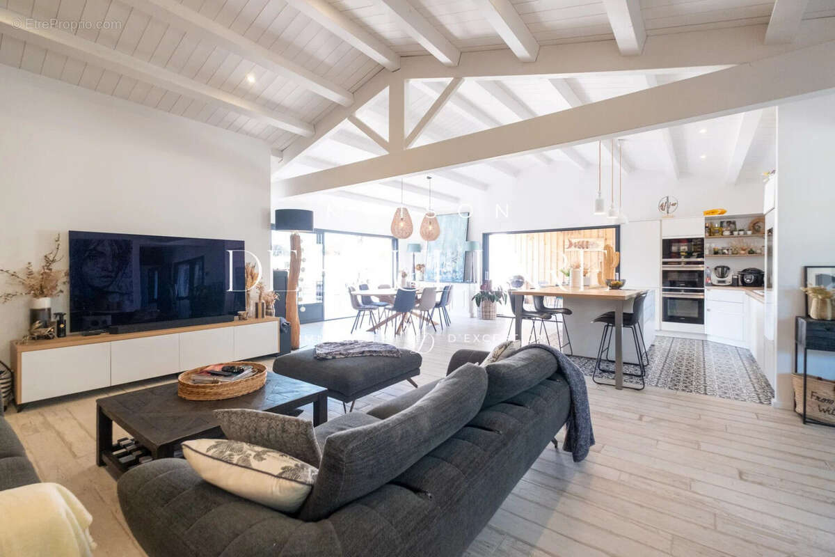 Maison 200 m² à Rivedoux-Plage  - photo 8
