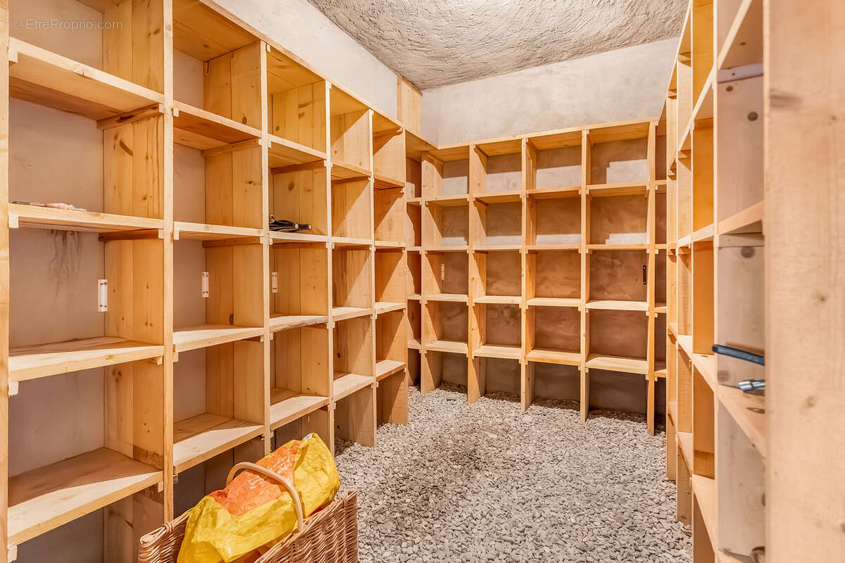 Maison à MONNETIER-MORNEX