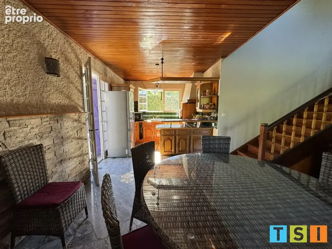 Propriété 135m² sur 1772 m² de terrain arboré et clos - photo 4